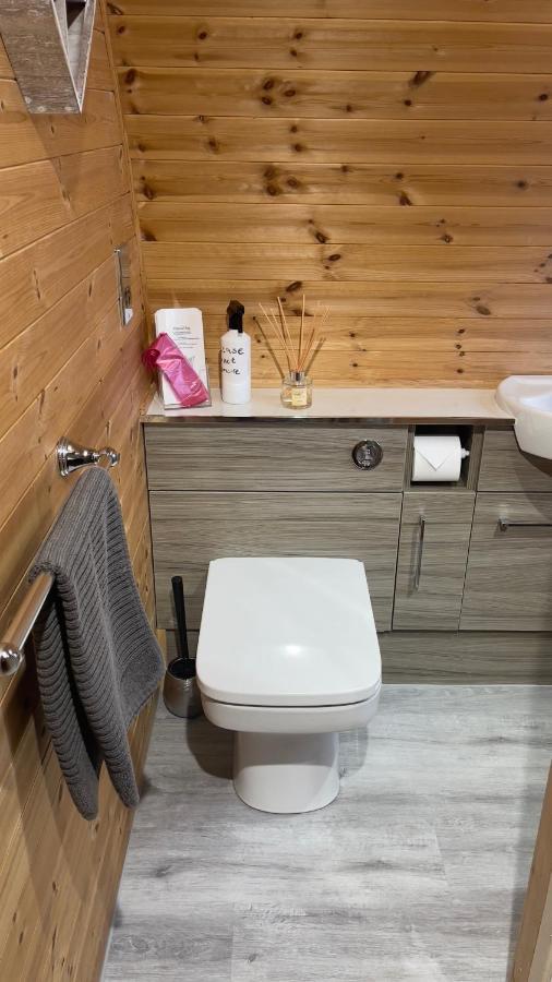 Heatherbrae Cosy Wooden Pod カイル・オブ・ロカルシュ エクステリア 写真