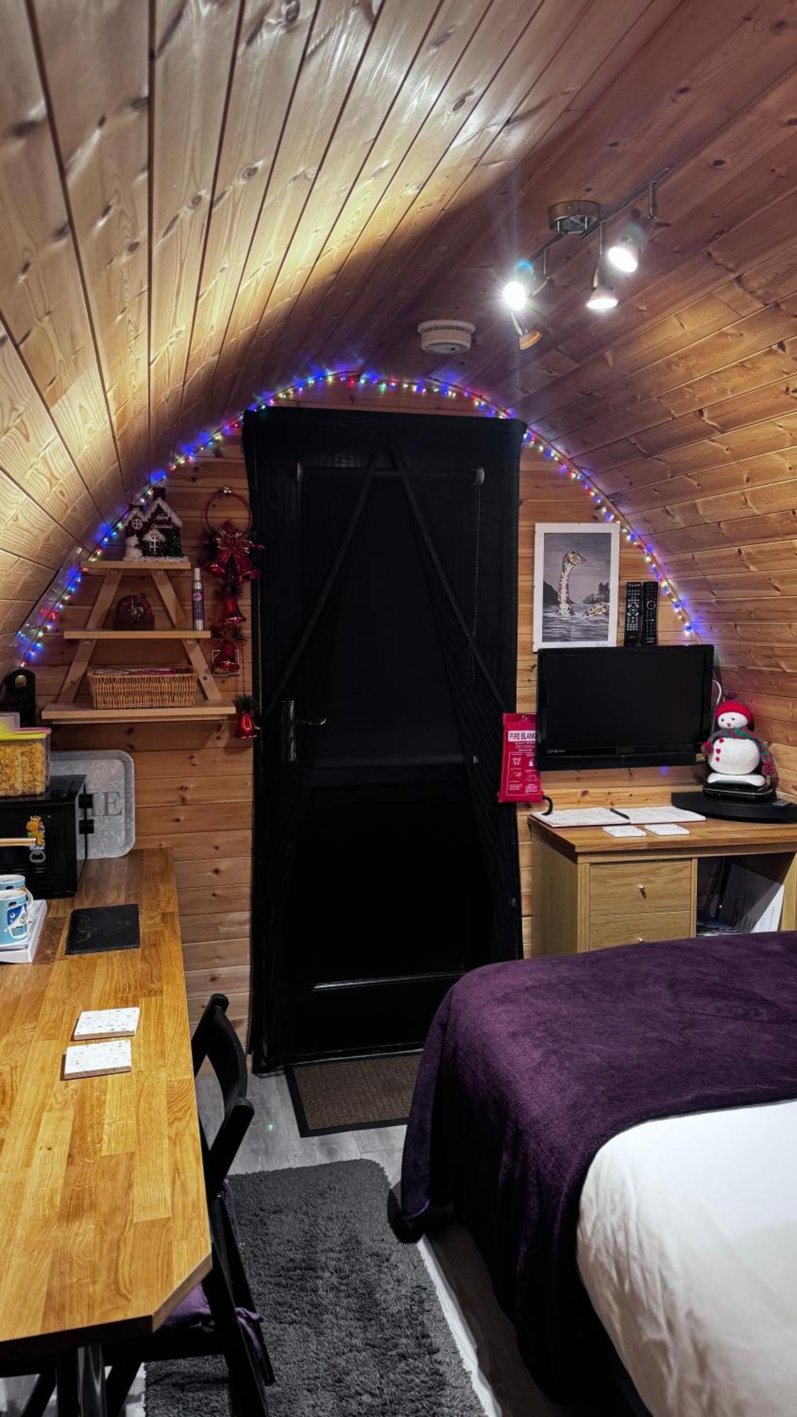 Heatherbrae Cosy Wooden Pod カイル・オブ・ロカルシュ エクステリア 写真